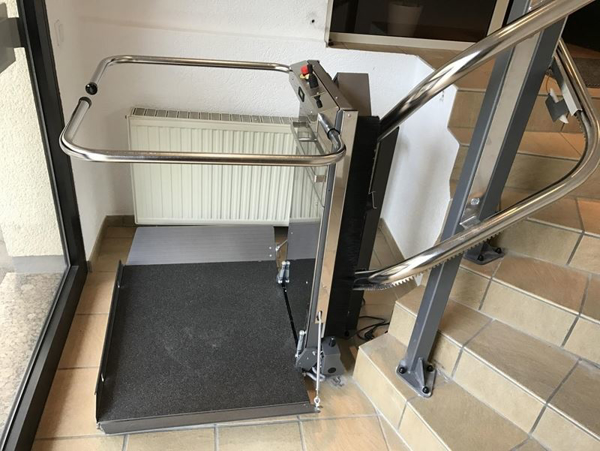 Service Lifts mit Zahnstangenantrieb