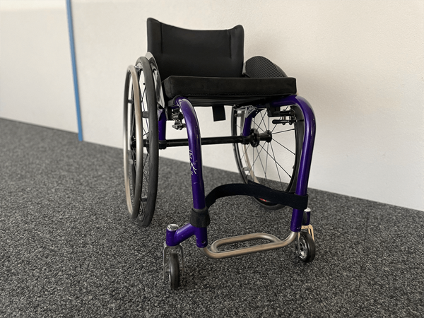 Aktivrollstuhl Küschall K SL Invacare violett