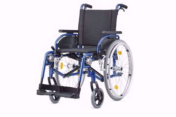 Rollstuhl B&B Pyro Start Plus mit Begleitpersonenbremse